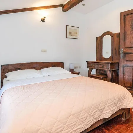 Vakantiehuis Awesome In