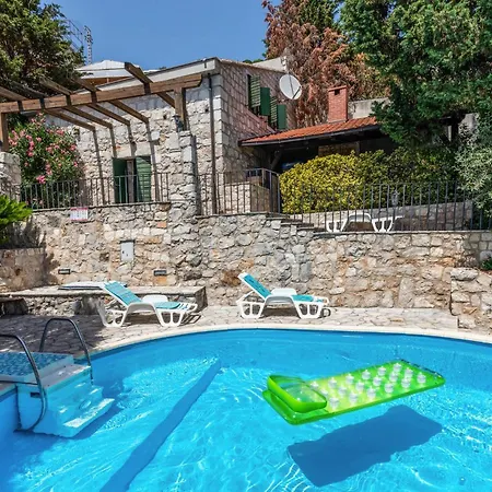 Awesome In Vakantiehuis